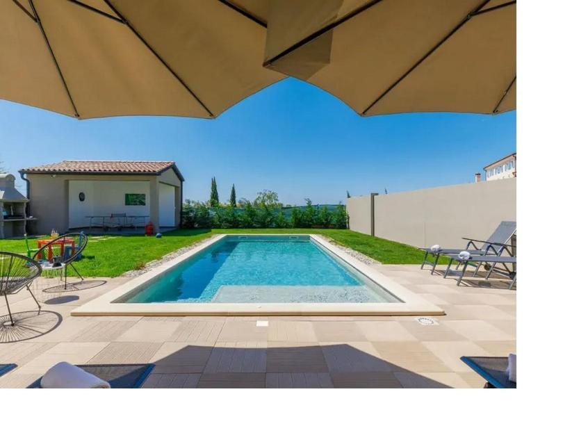 Villa Edi-Heated Pool & E-Bike ชีชาน ภายนอก รูปภาพ